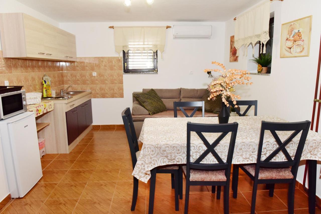 Apartman Bingo Josipdol Ngoại thất bức ảnh